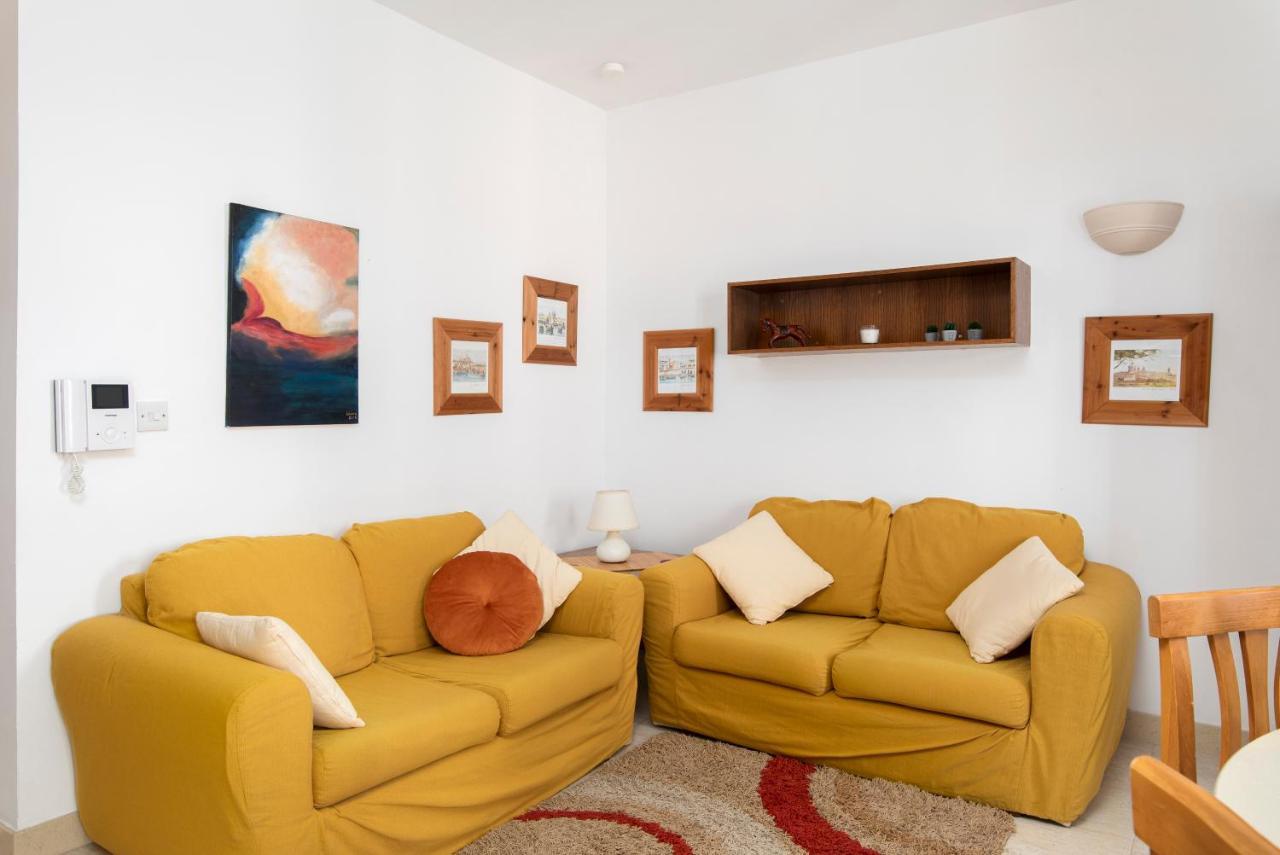 Modern 2Br Apartment Close To Sea, In The Heart Of Слима Экстерьер фото